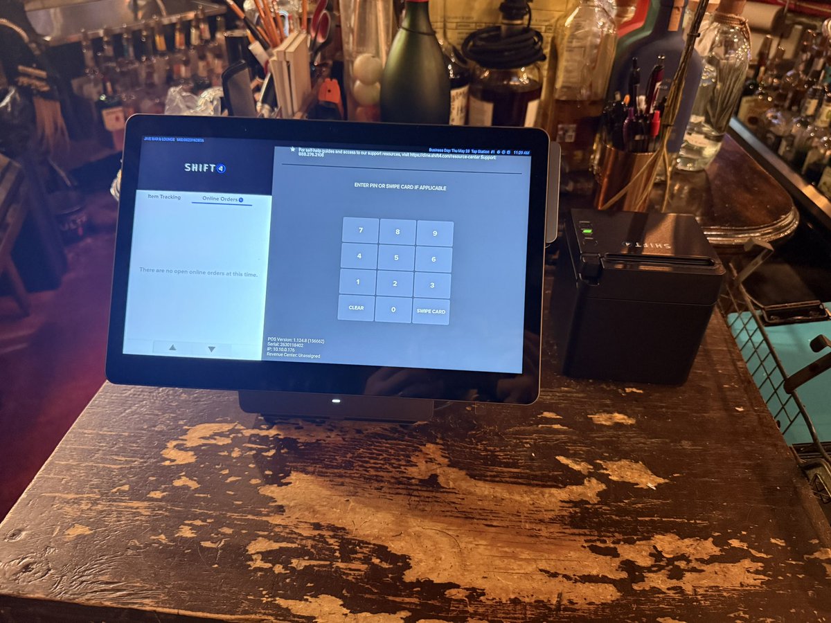 ChrisPye_Shift4's tweet photo. Spring nights just got better! 🌙🍸 JIVE BAR &amp; LOUNGE in Spring, TX is now part of the @Shift4 family with Shift4 Dine—smooth service, great drinks, and nonstop vibes await. 🎶 #Nightlife #BarLife #GoodVibes #HoustonEats https://t.co/GDkFMuYQ64