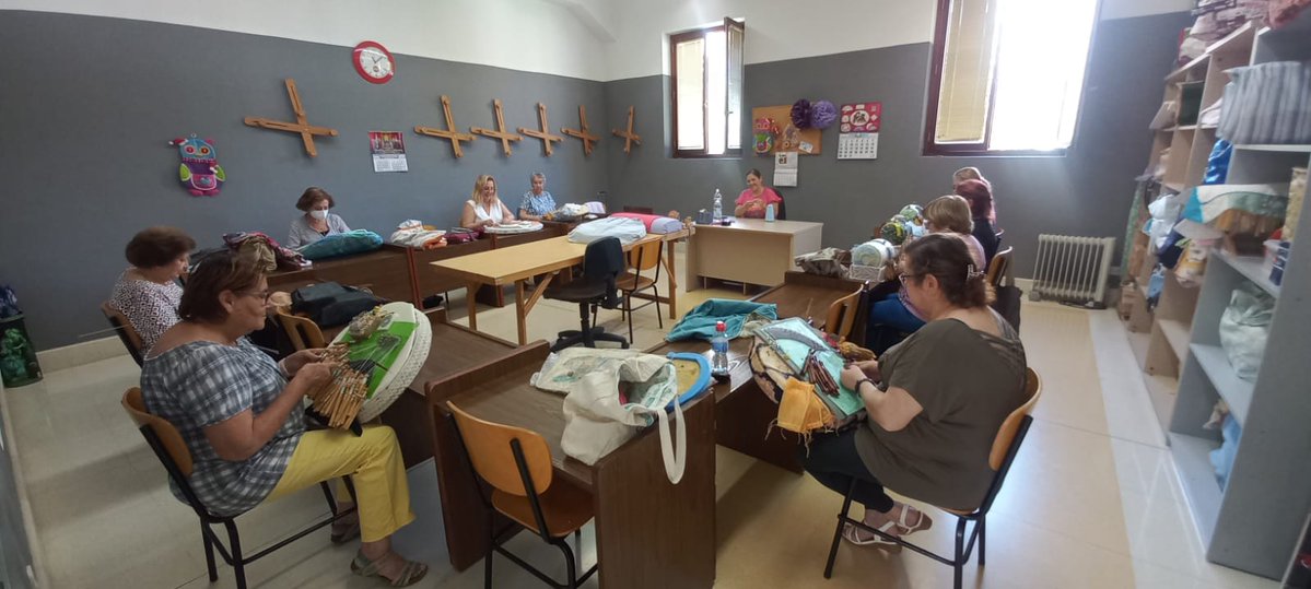 malagaes's tweet photo. El 3 de junio abre el plazo de renovación de matrículas en la Universidad Popular de Torremolinos https://t.co/aunjHivUsE https://t.co/ooLV01jkMA