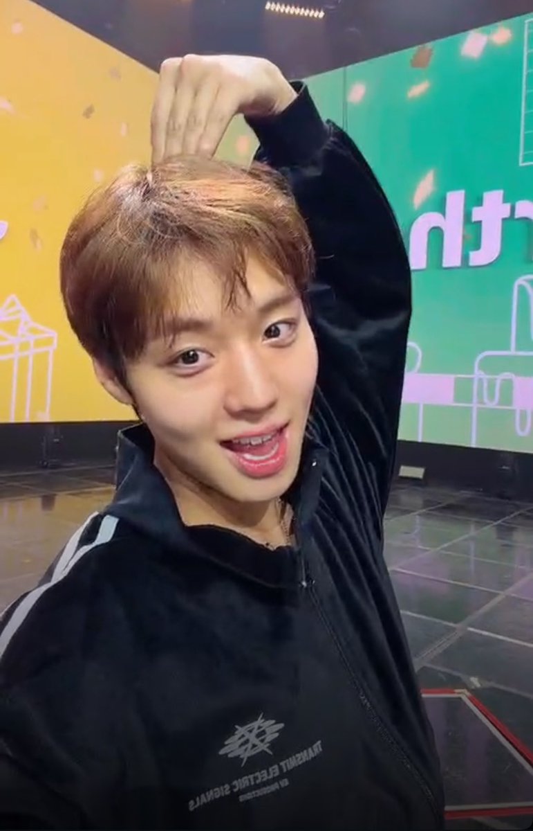랑이 tweet media