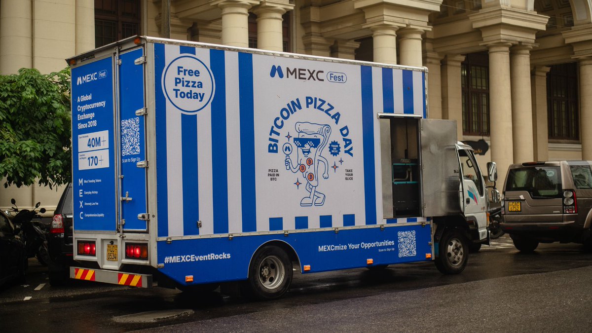 CeylonCash's tweet photo. Pizza truck was a game changer 🚐🍕

Special thanks to @MEXC for bringing the official pizza truck to the Colombo drop. The on-ground energy was amazing and it made this year's Bitcoin Pizza Day genuinely special.

#PizzaDAO #BitcoinPizzaDay #Colombo #MEXC @MEXC_SriLanka https://t.co/9bb3NtgLSS