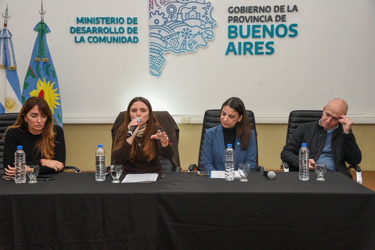 NiñezyAdolescencia tweet media