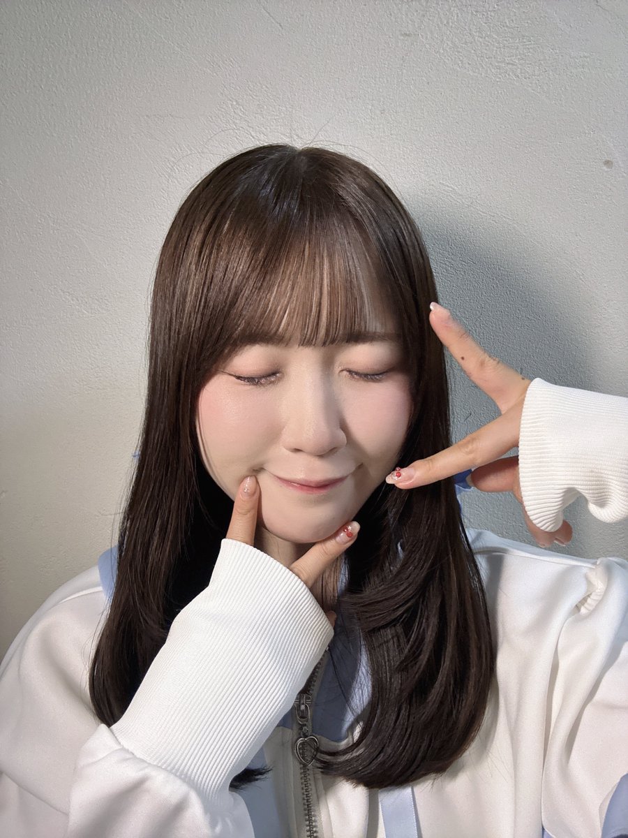 2004chii's tweet photo. 初インスタライブありがとうございましたっ♡

おやすみみ🌙*ﾟ https://t.co/7FGXkeaakb