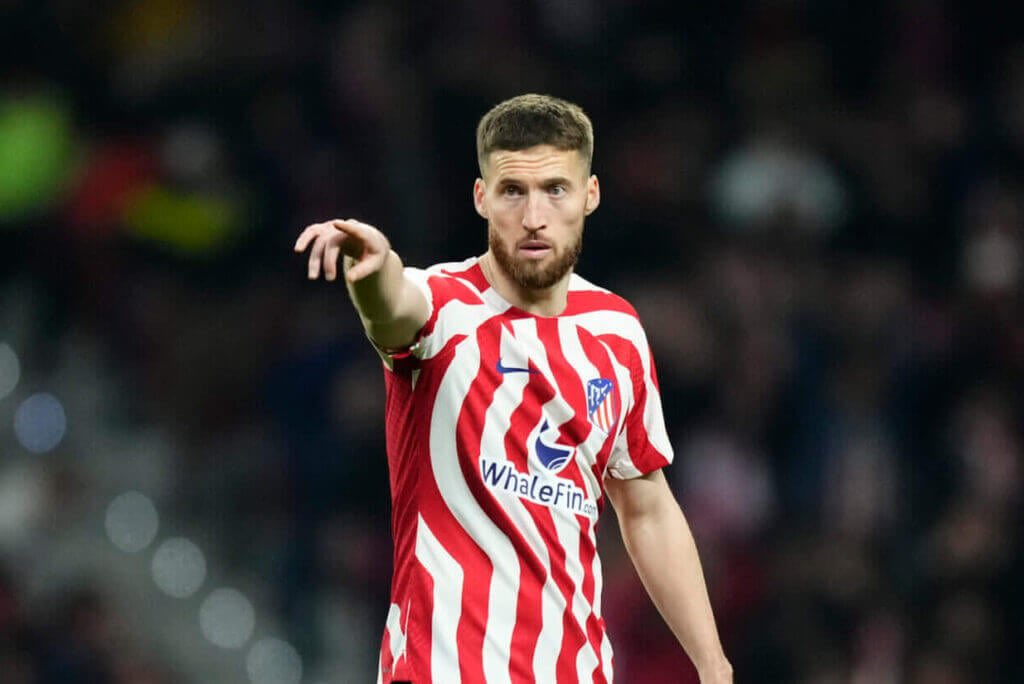 Millennewell's tweet photo. If i had a nickel for every time Wolves signed a british right back that played for Athletico Madrid, i’d have two nickels.

Which isn't a lot, but it's weird that it happened twice https://t.co/mIZISyM2yP