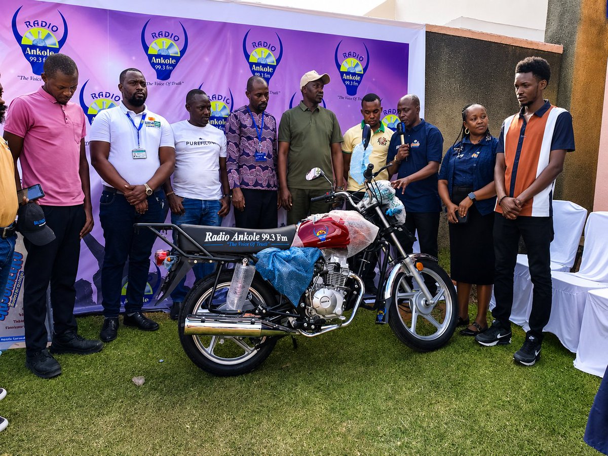 Wilsonmoderntv's tweet photo. Radio Ankole Unveils Motorcycle for Ekinjumero Grand Prize
Radio Ankole 99.3 FM has officially unveiled the motorcycle that will be awarded to the winner of the much-awaited Ekinjumero Kya Radio Ankole competition scheduled for 4th July 2026.
Speaking during the unveiling https://t.co/n9Im976iDB