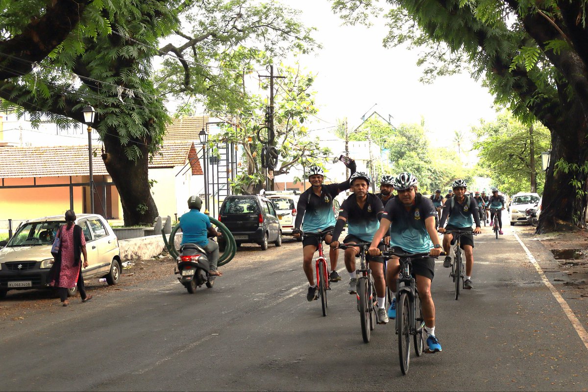 IN_Garuda's tweet photo. A 40 km Cyclathon was conducted for NAQAS personnel, including Service personnel, families & Defence civilians on 28 May 26. The event fostered camaraderie, physical fitness & endurance while promoting team spirit and healthy living within the NAQAS community. 🚴‍♂️🇮🇳 #NAQAS #Cyclathon #Fitness #Camaraderie
@SpokespersonMoD 
@IN_ASW_School 
@IN_HQENC @IN_HQSNC 
@DefencePROkochi @indiannavy @IndiannavyMedia