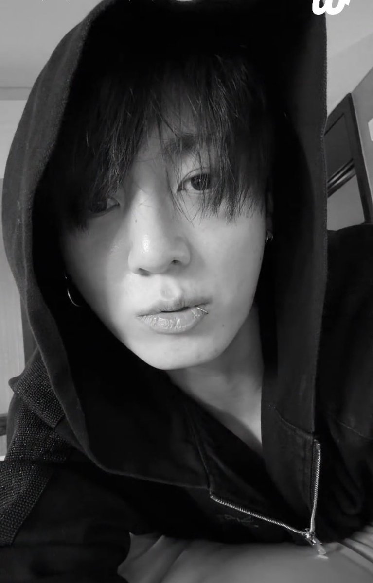 R_E709's tweet photo. 🫧🖤🫧🩶 https://t.co/3zkVrLeenD