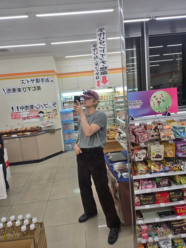 __41winks's tweet photo. ヨンジュン Instagram

📍デイリーヤマザキ 六本木三丁目店
〒106-0032
東京都港区六本木三丁目7-1-204区画

#YEONJUN #연준 #ヨンジュン https://t.co/VIku6HDu6u