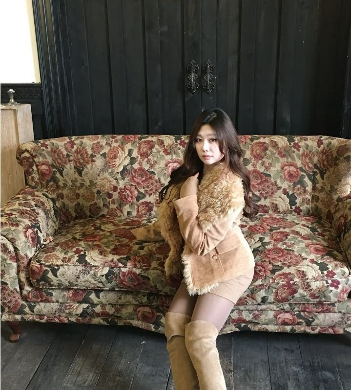 xiaoduni66's tweet photo. 外面好冷，被窝里好暖和你要不要来一起暖和暖和 #同城 #反差 https://t.co/RBFWveE3qF