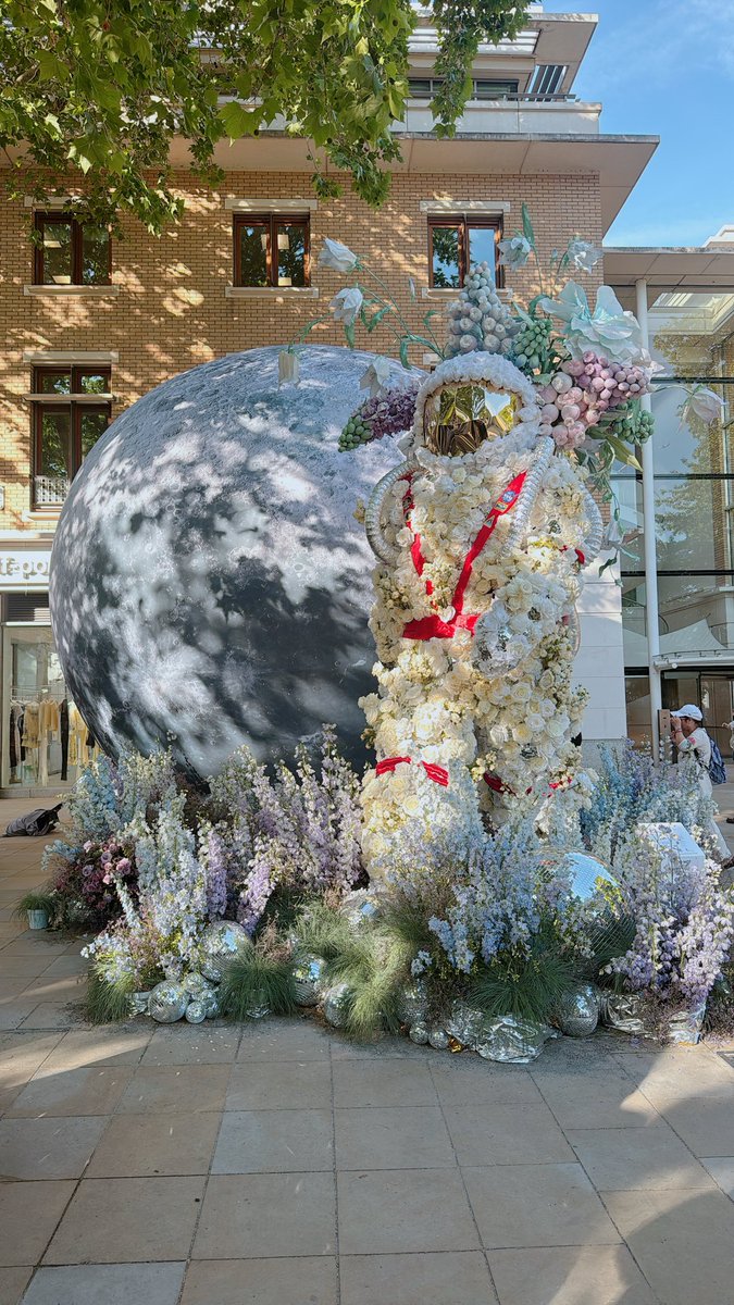maitakenus's tweet photo. 猛暑が続いてますが、お花の展示に癒されてきました♪ https://t.co/uny28eqynW