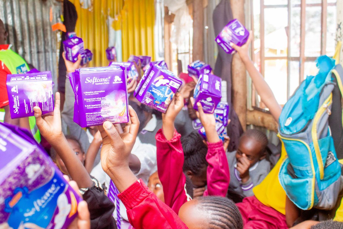 fl_org's tweet photo. In Nairobi, we partnered with E3 Kenya, who manufacture reusable sanitary pads, in Mukuru Kwa Ruben. In Eldoret, we joined hands with @eldowasco to commemorate the day at Hope Star Eldo Junior School. https://t.co/doEcbqPAGY