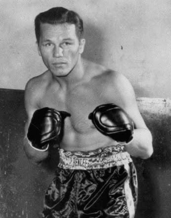 NPASHF's tweet photo. @NPASHF inductee Tony Zale (born Anthony Florian Zaleski) is born on  this day. Largely considered one of the greatest  middleweights of all-time, the “Man of Steel” is best known for his  trilogy of fights with Rocky Graziano, with Zale emerging victorious in 2  of the 3 bouts. https://t.co/ESsXCWXnYk