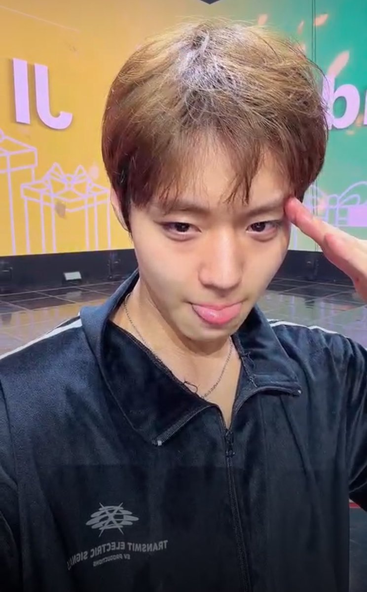 랑이 tweet media