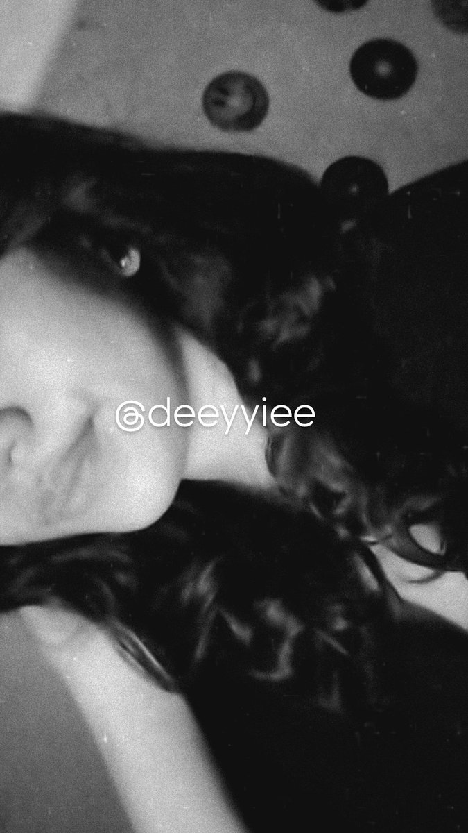 deeyyiee's tweet photo. new hair😝 https://t.co/hgcyp7c8d6
