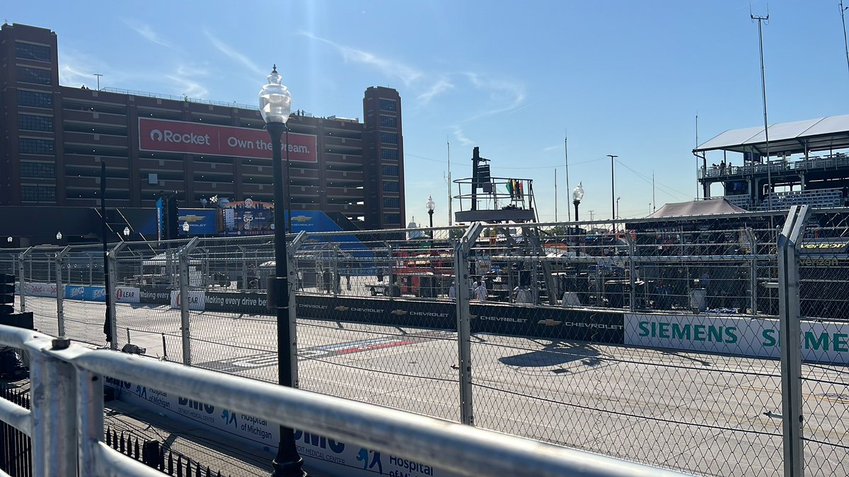 DCP_Motorsports's tweet photo. At the @detroitgp Free Prix Day! This is my 9th year in a row of coming to this event.

My one complaint is that Paddock access isn’t open to the public anymore, need a $50 ticket :(

#DetroitGP https://t.co/z2EXTL9tbz