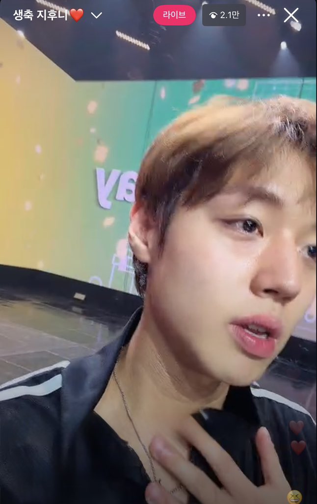 내맘은또롤링 tweet media