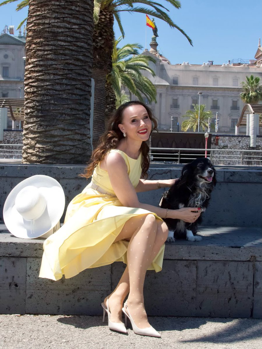 BCLONA's tweet photo. Polka dot tights, Barcelona light, and summer skin kissed by the sun.
Wrapped in effortless elegance with SOLIDEA ✨
Solidea Gravity Free — where Italian design meets sculpted comfort.
#solidea #tights #italianstyle https://t.co/zm9DyspoQL