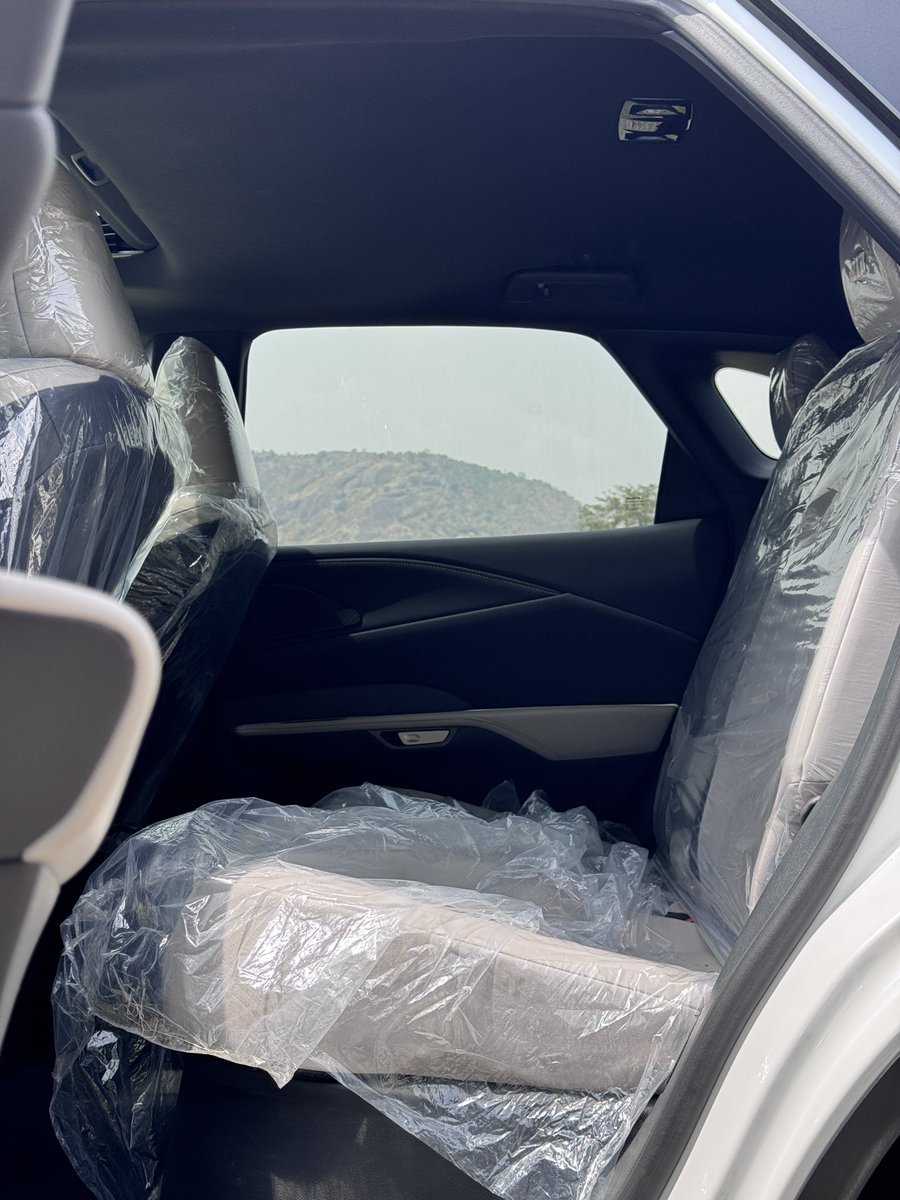 AutosYoung's tweet photo. 2024 Lexus RX350
Foreign Used. Full Options
Keyless Entry. Reverse Camera 
45K Low Mileage. A/C Freezing 
Heated/Ventilated Leather Interior 
Open Sunroof. Power Boot
Fully Accident Free Luxury SUV

Price #95,000,000
#95m
WhatsApp or Call +2347067510702 https://t.co/E6YqJ7clIh