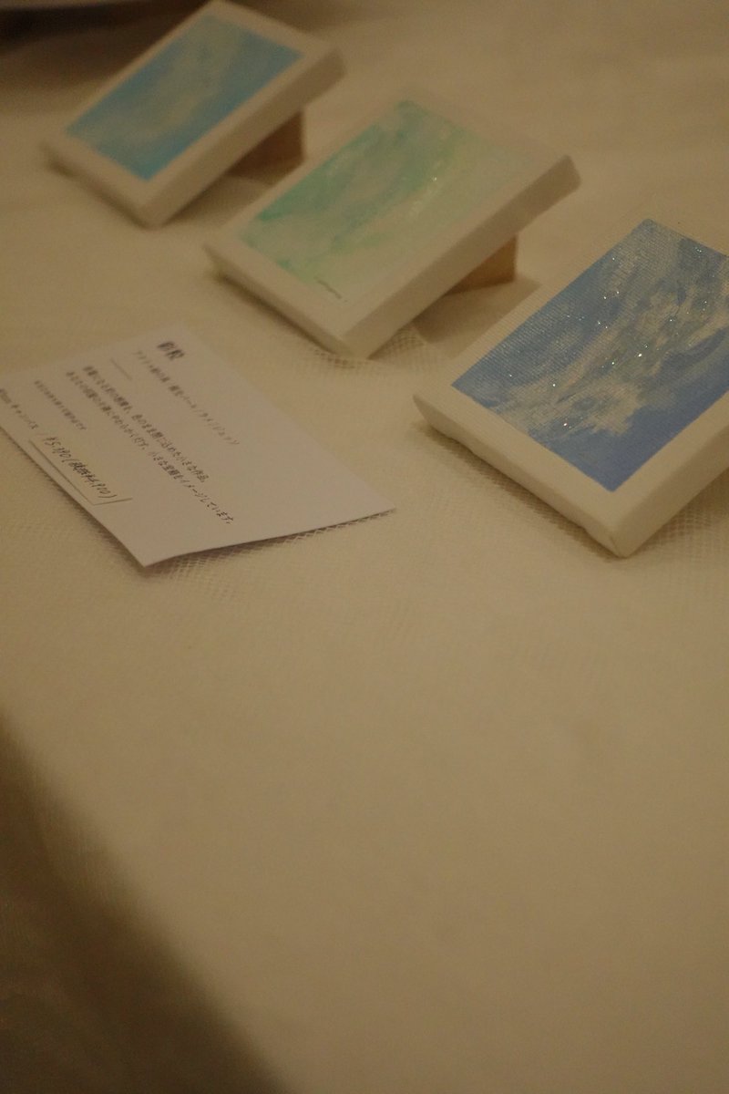 _chiru_iii's tweet photo. 力尽きてました。改めて、個展へお越しくださった皆さま、エールをくれた皆さま、ありがとうございました
今年はお披露目できる機会がまだまだあります。皆に会いにいくよ〜 https://t.co/9w1HMAieTi