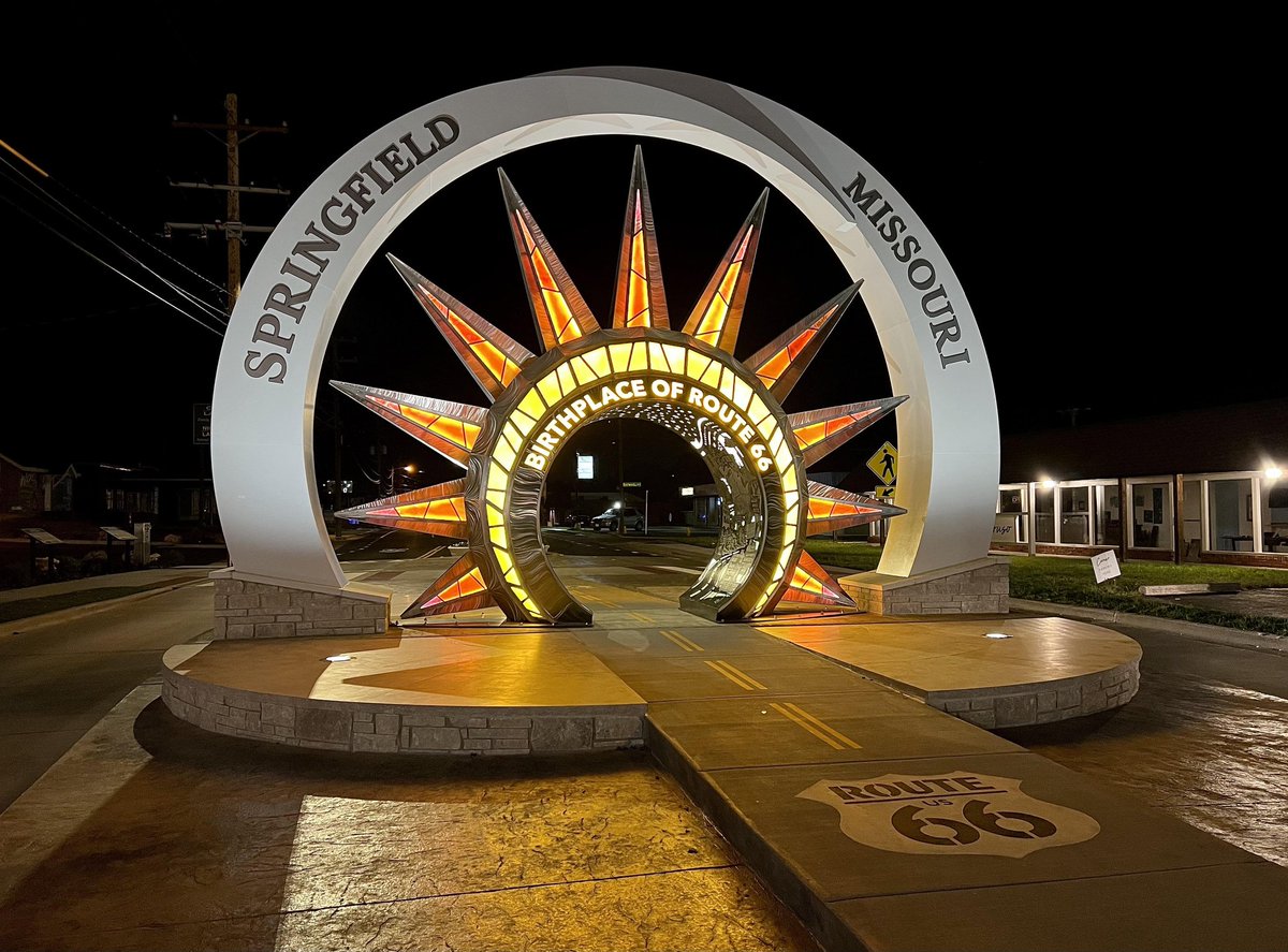 bluebroham's tweet photo. @tuuu28283 Springfield, Missouri is leaning really hard into Route 66 this year for the 100 year celebration. It's cool to see it recognized on the other side of the world. 😎 https://t.co/vZGQ90xvg6