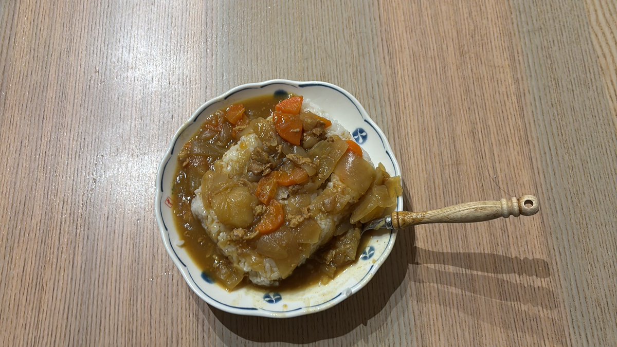 真央 tweet media