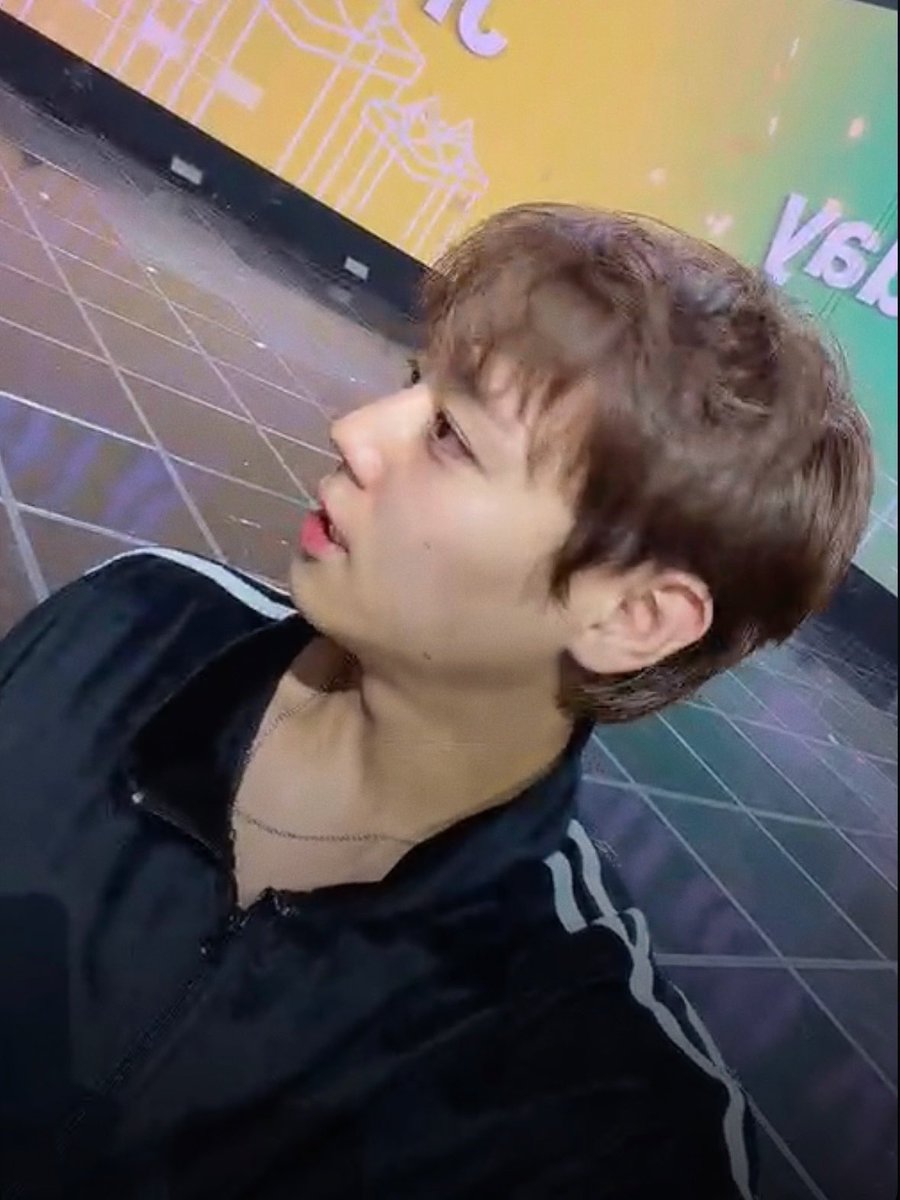 텐 _ tweet media