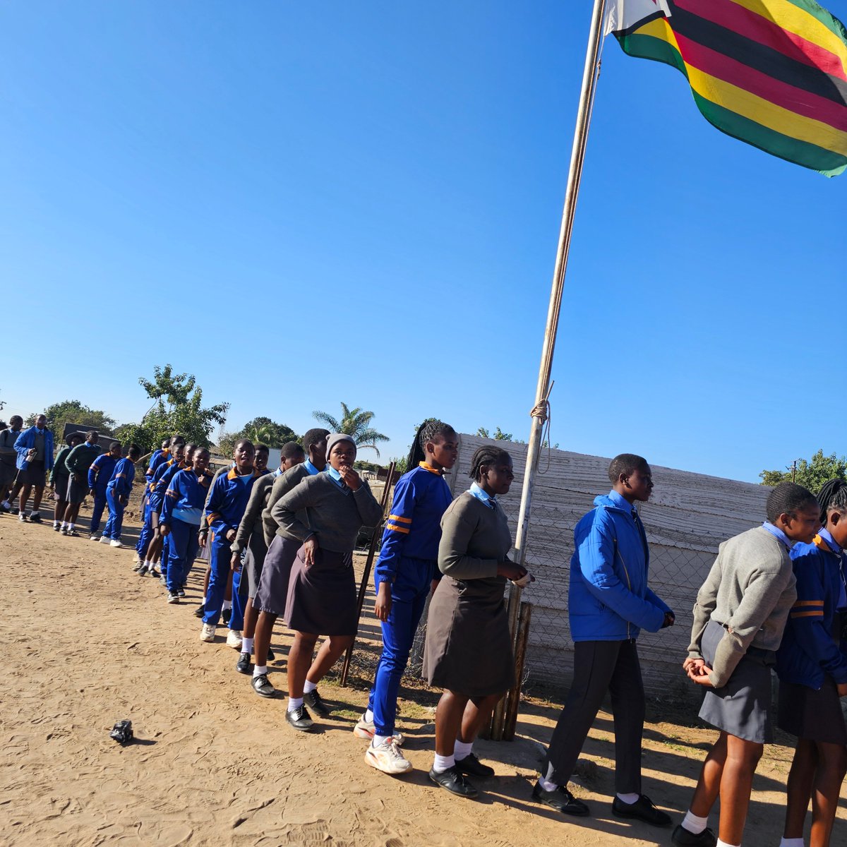 nyava68's tweet photo. Many girls miss school every month because they don't have access to proper sanitary care products. Today, 
@AFRIpads and @SanitaryAidZim distributed  reusable pads to 150 learners in Mabvuku. We'll keep working toward a #PeriodFriendlyWorld https://t.co/jQVX5oaE9z