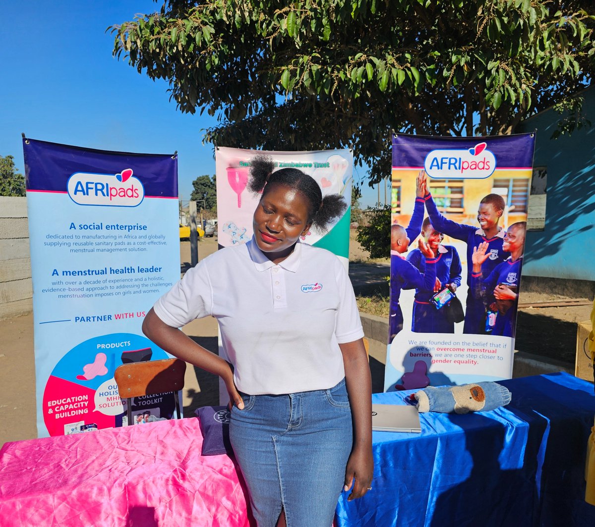 nyava68's tweet photo. Many girls miss school every month because they don't have access to proper sanitary care products. Today, 
@AFRIpads and @SanitaryAidZim distributed  reusable pads to 150 learners in Mabvuku. We'll keep working toward a #PeriodFriendlyWorld https://t.co/jQVX5oaE9z