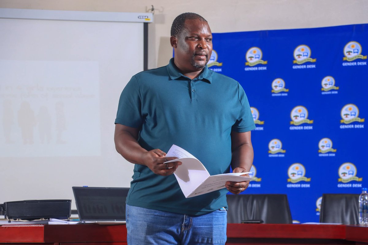 ULvarsity's tweet photo. 𝐆𝐞𝐧𝐝𝐞𝐫-𝐁𝐚𝐬𝐞𝐝 𝐕𝐢𝐨𝐥𝐞𝐧𝐜𝐞 𝐖𝐨𝐫𝐤𝐬𝐡𝐨𝐩

The Centre for Student Counselling and Development, through its Community and School Outreach/In-reach Programme, successfully conducted a Gender-Based Violence Workshop for Life Orientation Educators. #ULEvents2026 https://t.co/DChwpZBMJT