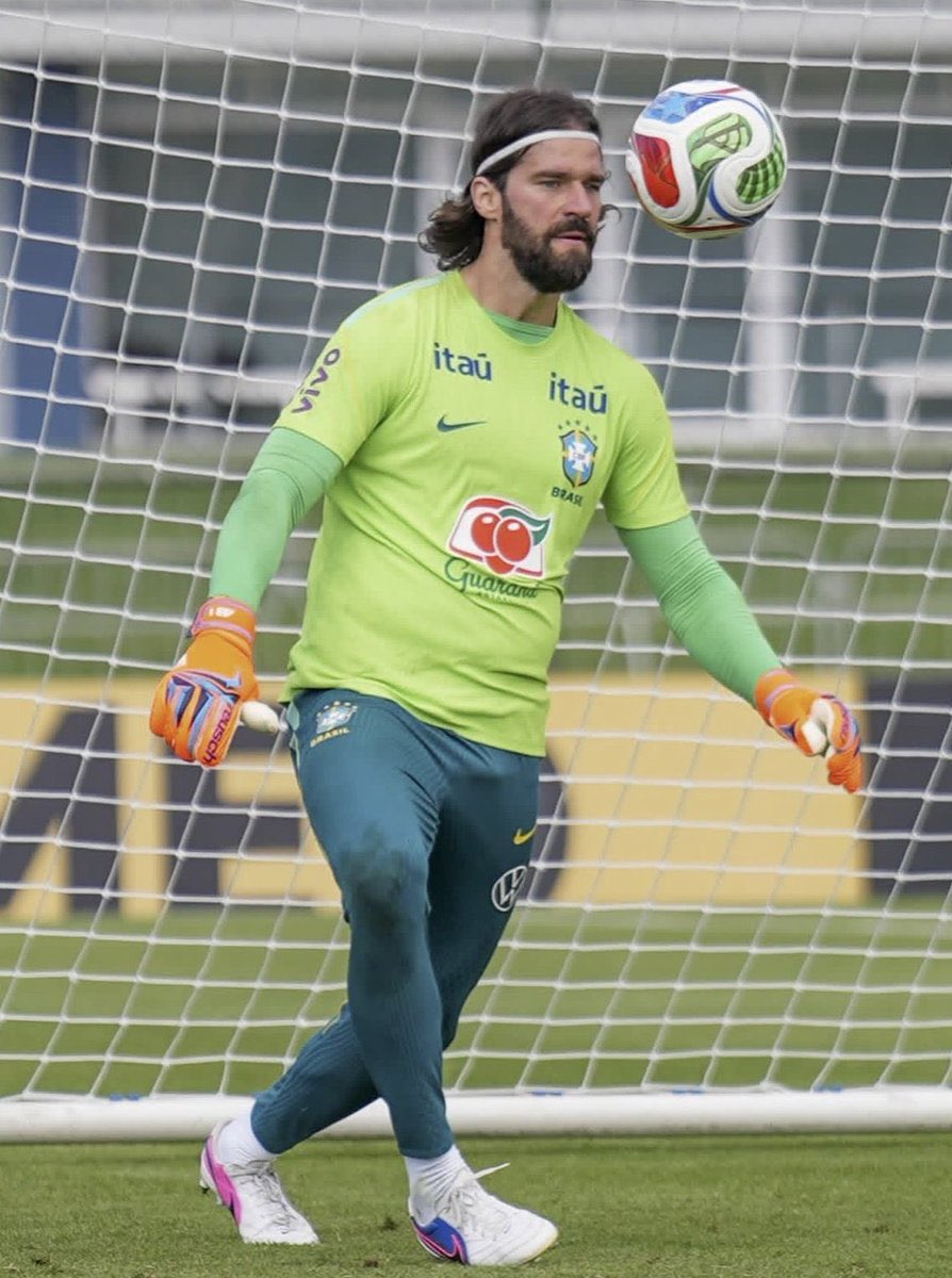 Futbol de Inglaterra tweet media