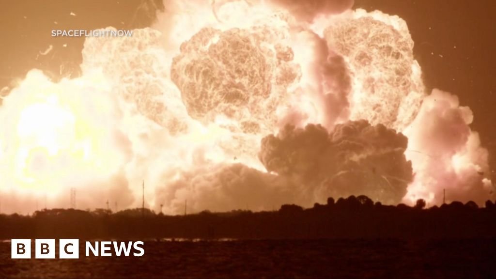 ZoieNolan4's tweet photo. @blueorigin Is "Hotfire anomaly" corpo speak for big ass explosion? 💀 https://t.co/eZIXAc6y3j