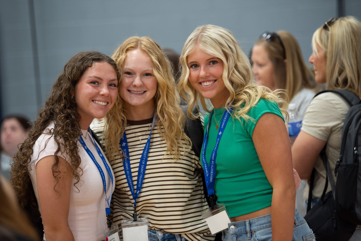 USFFW's tweet photo. 🎓 From high school seniors to Saint Francis Cougars! 🐾

We love welcoming our freshmen to campus! 💙

Haven’t made it to New Student Orientation yet?

No worries! Choose your June or July date at https://t.co/DxaTnTpaPt. https://t.co/2NBByOsOxZ