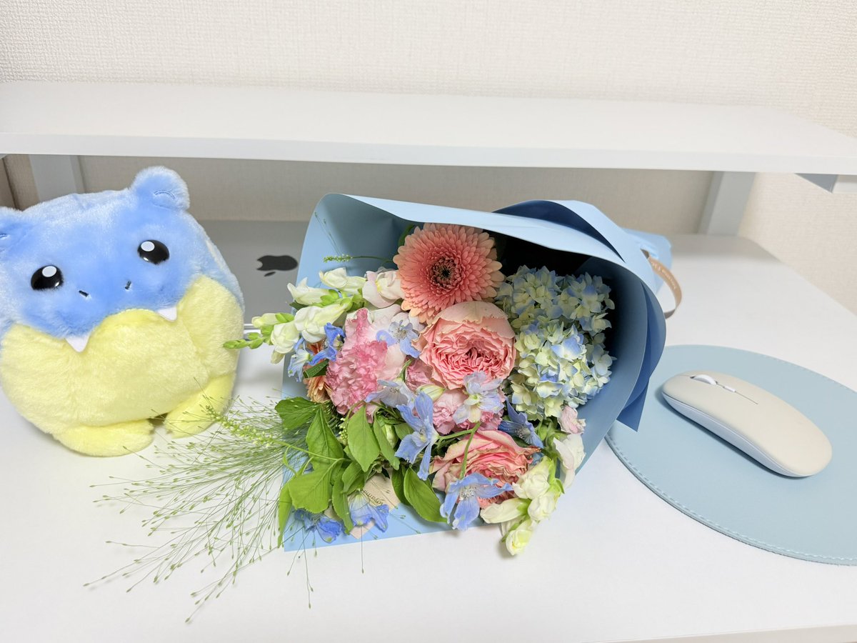 みー。1y tweet media
