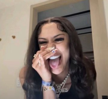 TheeMotherMaw's tweet photo. Guys……

I GOT MY JOB BACK!!!!!

I GOT MY JOB BACKKKKKK https://t.co/Wm1dNZk0GJ
