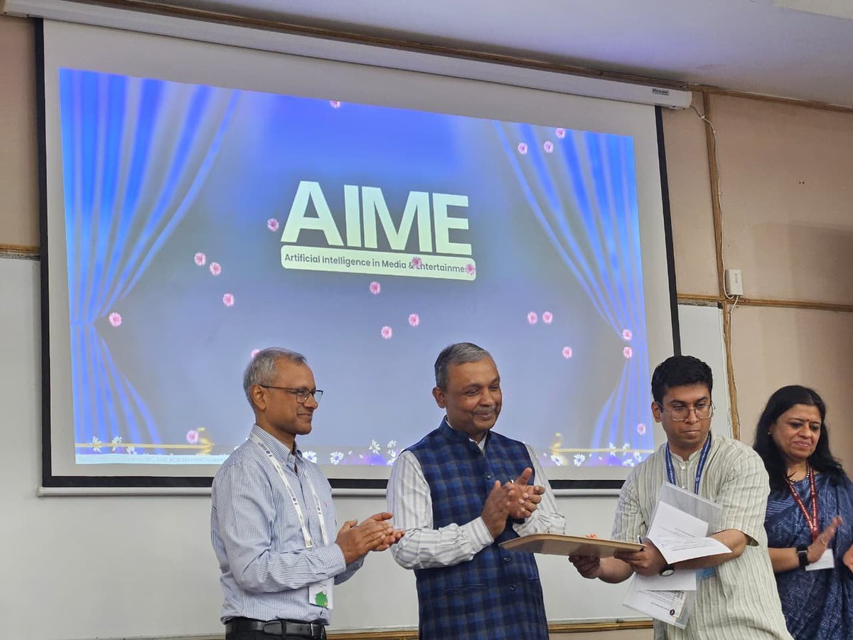 airnews_mumbai's tweet photo. इंडियन इन्स्टिट्यूट ऑफ मास कम्युनिकेशन (@IIMC_India) नं नवी दिल्लीत आर्टिफिशियल इंटेलिजन्स इन मीडिया अँड एंटरटेनमेंट (#AIME) अकादमीची सुरुवात केली आहे.
ही अकादमी क्षमता बांधणी, संशोधन, नावीन्य, जबाबदार #AI आणि उद्योग-शैक्षणिक सहकार्य या पाच स्तंभांवर कार्य करणार आहे. https://t.co/t5T0kLO1wd