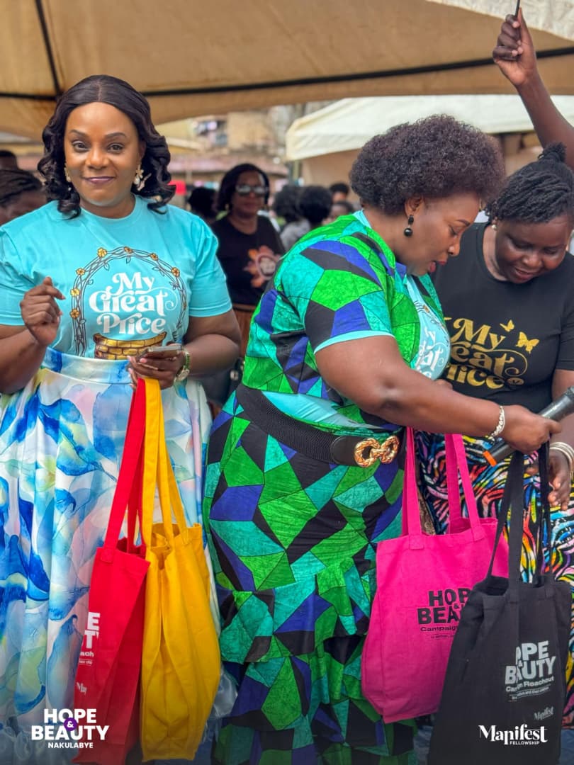 VictoriaVi19388's tweet photo. We don't do preaching alone, we add actions also 🥰😊.
#HopeAndBeutyCompaign
#MyGreatPricre2026 https://t.co/dhSOelY41W