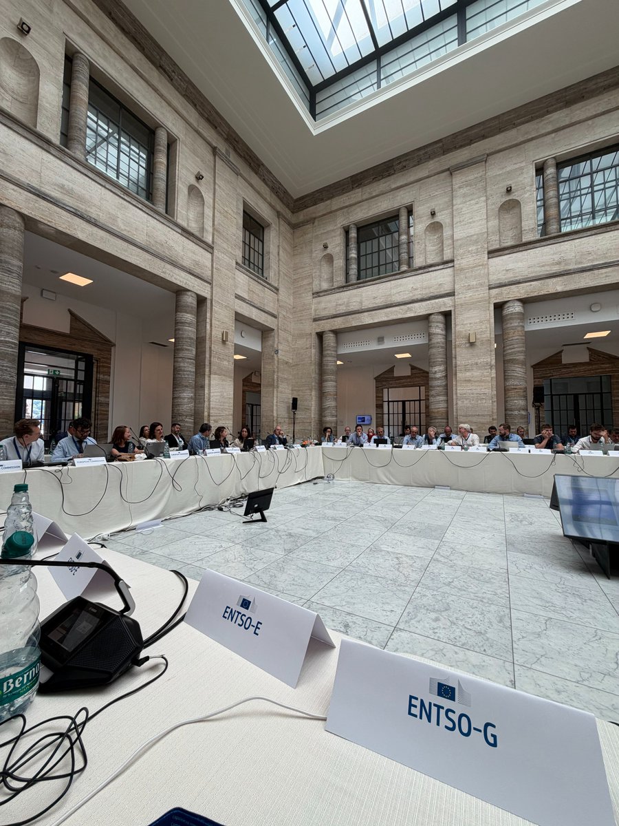 ENTSOG's tweet photo. 🗣️At the 41st meeting of the European Electricity Regulatory Forum in Florence, @ENTSOG , Piotr Kus gave input on energy system flexibility and the roles of molecules in an integrated energy system. Piotr also added input on governance in the energy sector.

💡The #FlorenceForum, continues to provide an excellent platform for regulators, institutions, and stakeholders to exchange views on the evolution of Europe’s electricity market with an increasing focus on cross-sector coordination.

⚙️ENTSOG highlighted the importance of #systemintegration. The strong interconnection between #gas and #electricity systems enable flexibility across sectors, supports system optimisation, and facilitates the integration of #renewable and #lowcarbon gases in the overall energy system.

⚡🔥Ongoing participation in cross-sector energy forums will further contribute to the development of an integrated European energy system.