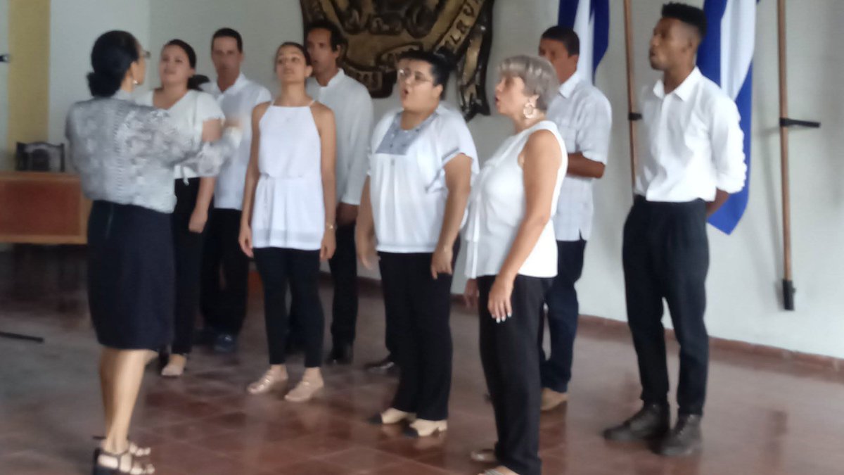 yeilin_leon's tweet photo. En el memorial Vicente García, de #LasTunas, se inaugura esta mañana la Fiesta de Raíces y Tradiciones, que se extenderá hasta el domingo. Se trata del evento más importante que organiza la filial provincial de la Fundación Nicolás Guillén. #CubaEsCultura https://t.co/tktPYlvkOs