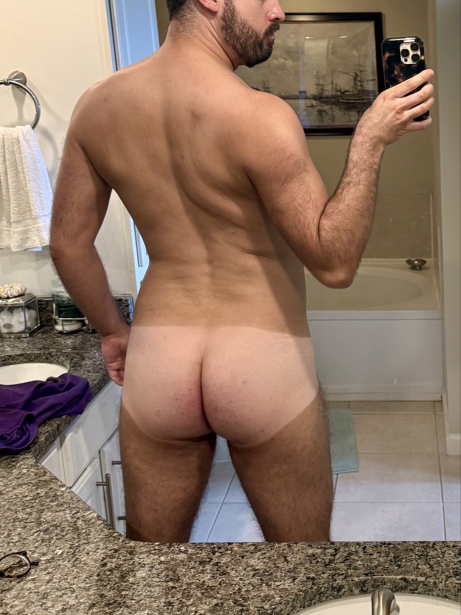 DILF Trainee tweet media
