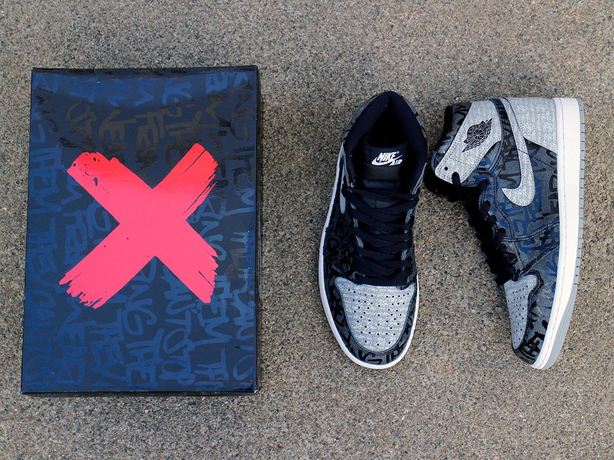 sneakershopskit's tweet photo. AIR JORDAN 1 RETRO HIGH OG "REBELLIONAIRE"
アッパー全体に当時の広告に使用された文言"THEY CAN’T STOP YOU FROM WEARING THEM"のテキストがプリントされ、ヒールには使用禁止を意味する「X」のマークが入ったスペシャルエディション
https://t.co/pc9vPNev1u https://t.co/VXD8y4HjcH