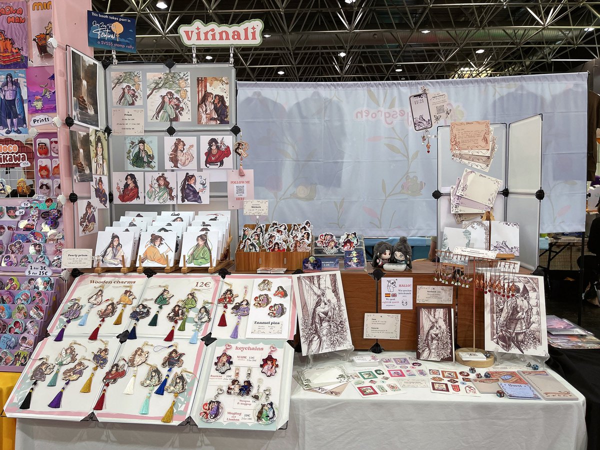 Virinali's tweet photo. FORGOT TO POST IT HERE BUT 🥰 pics of this year’s dokomi viribooth and its employees 
come say hiiii 🥰🥰🥰 https://t.co/bmVxaCMn3L