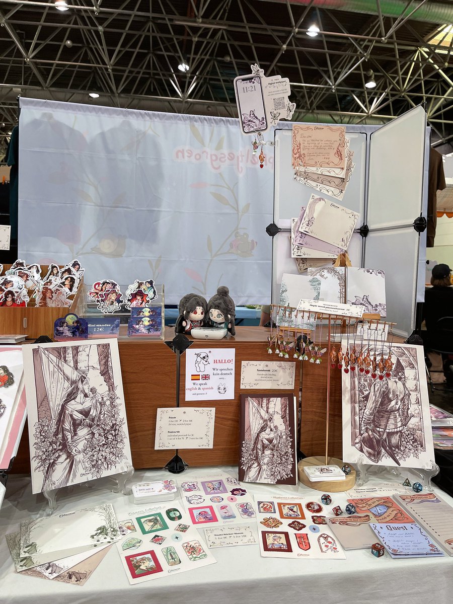 Virinali's tweet photo. FORGOT TO POST IT HERE BUT 🥰 pics of this year’s dokomi viribooth and its employees 
come say hiiii 🥰🥰🥰 https://t.co/bmVxaCMn3L