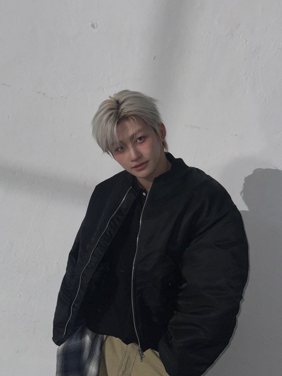 Jihoon?! tweet media