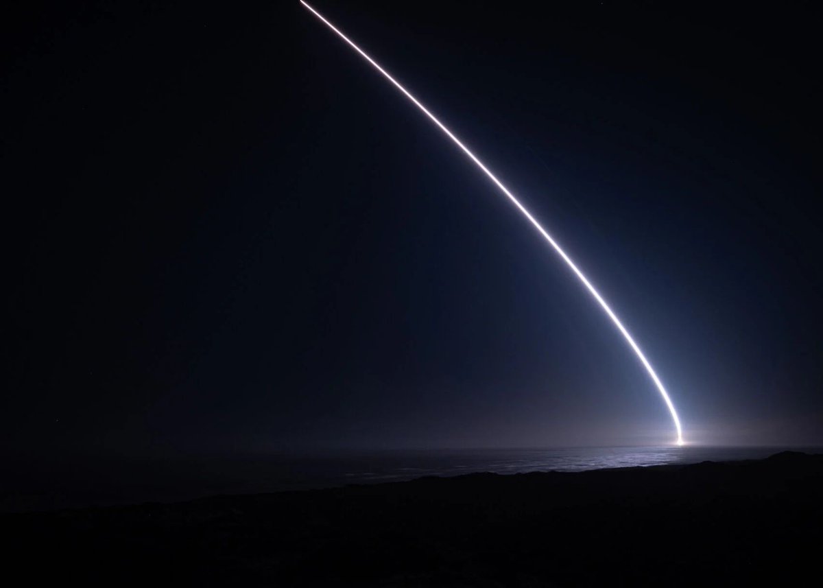 TeamRedstone's tweet photo. A U.S. Army Space and Missile Defense Command team at the Ronald Reagan Test Range played a critical role in supporting the Air Force’s recent Minuteman III Glory Trip missile test by providing mission operations,

https://t.co/Y77TjP3jKQ https://t.co/Zu1imgyzOX