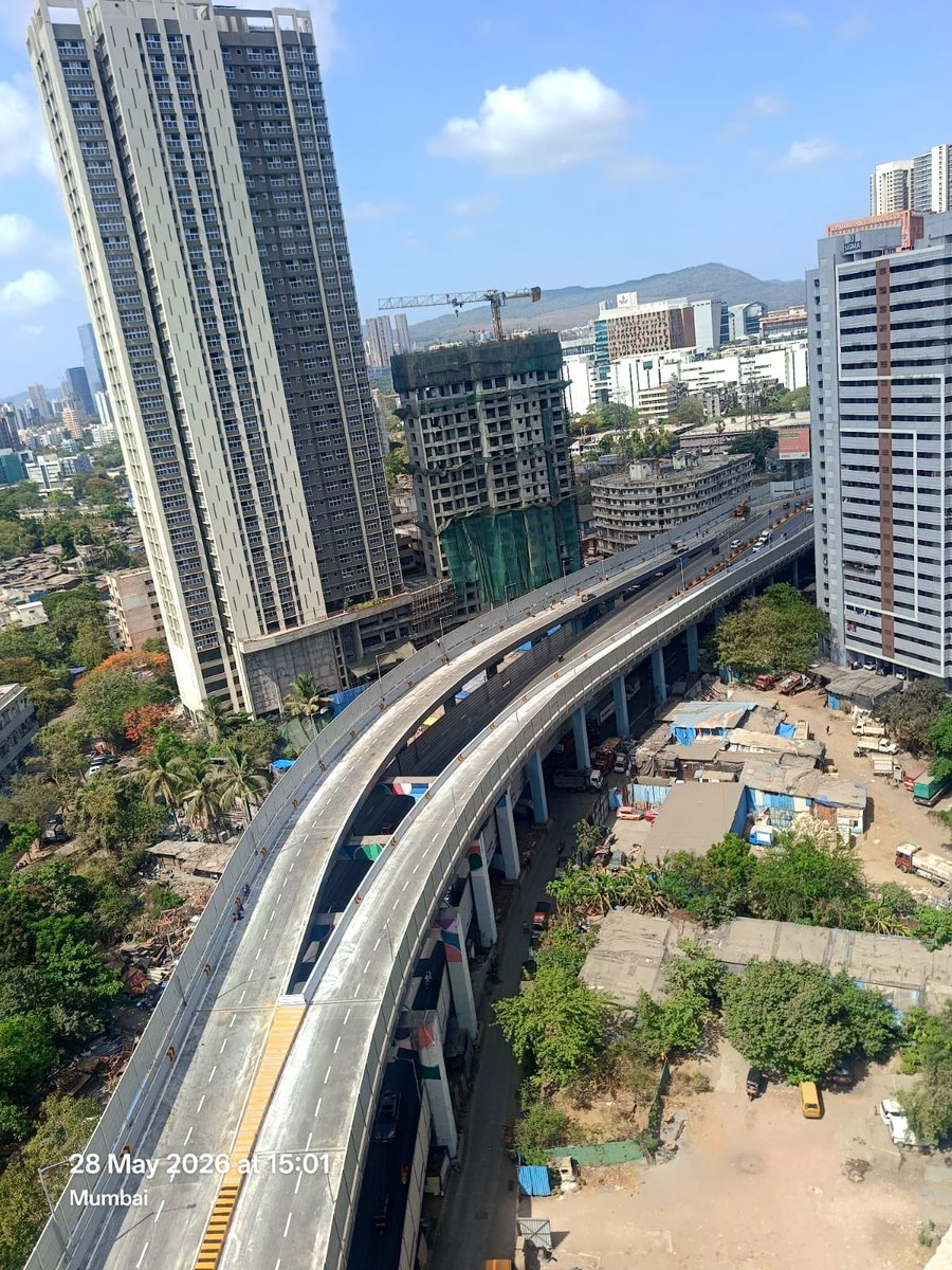 richapintoi's tweet photo. Works on extension of Mrinaltai Gore flyover at Goregaon West is completed and likely to be commissioned soon. https://t.co/GEoCteoozn