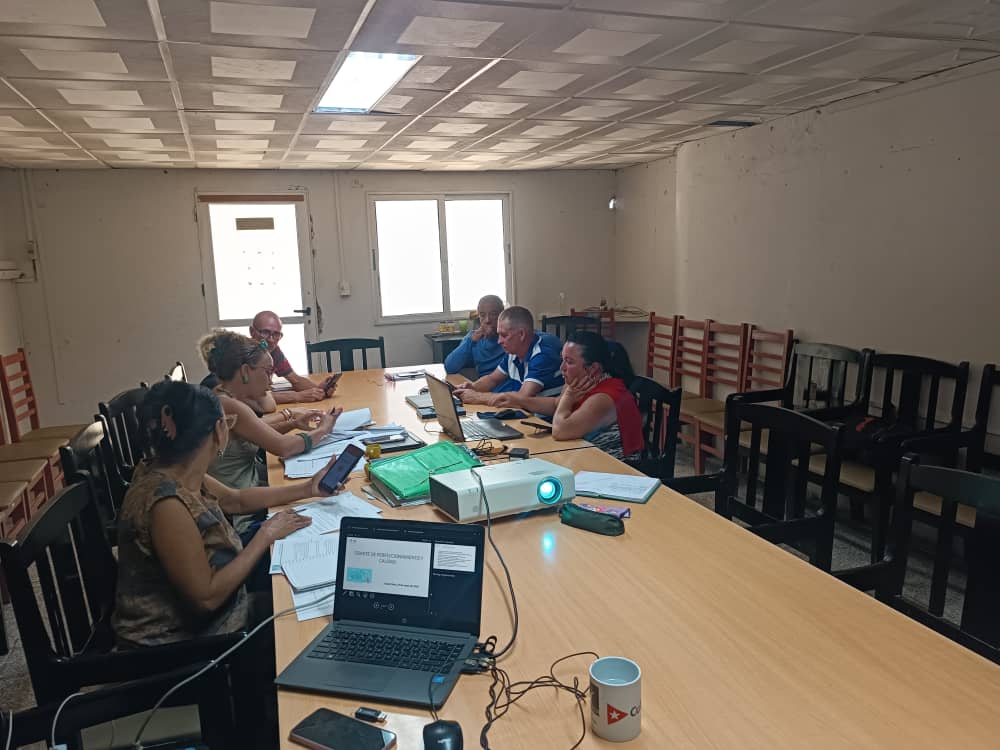 EAAVillaClara's tweet photo. La #EAAVC realiza el Comité de Perfeccionamiento y Calidad. https://t.co/DWcze6bWJB