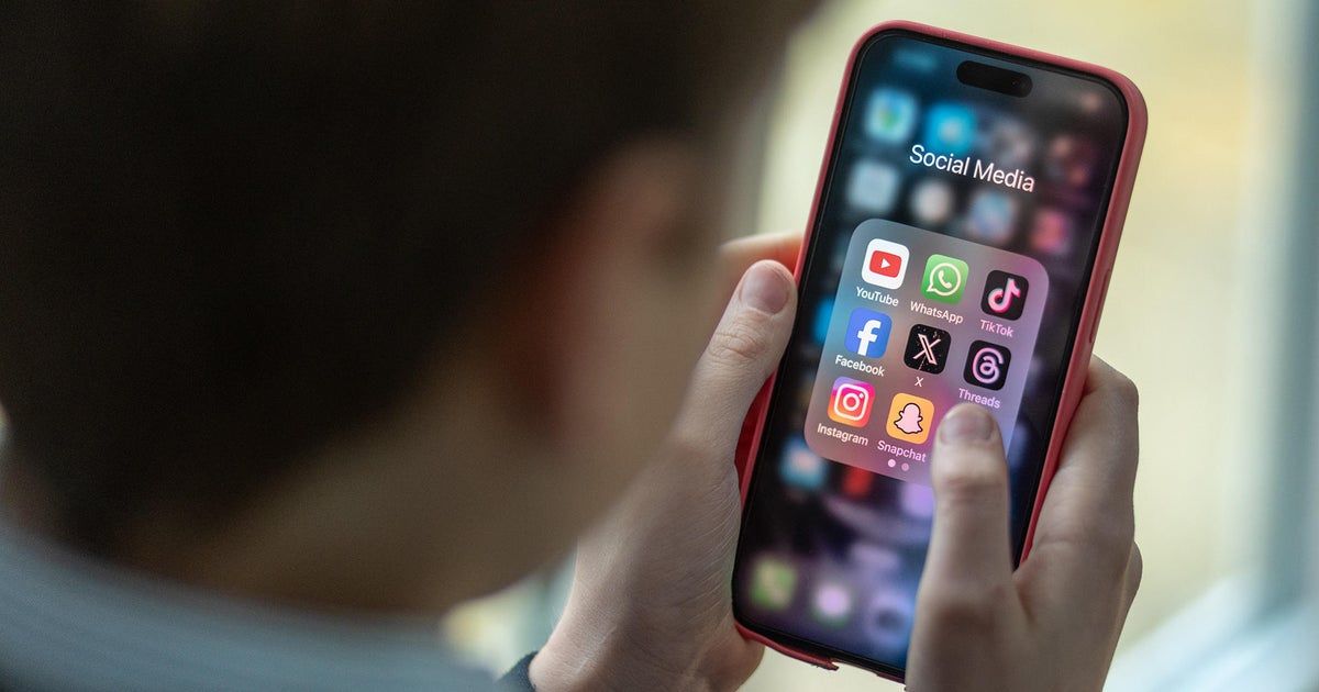 Griffith2020's tweet photo. Cellphones in schools restricted across Maryland under new law  https://t.co/iZ55b4cW0h @NAESP (Many districts already had limits in place.) https://t.co/Eup9N7xn3Q