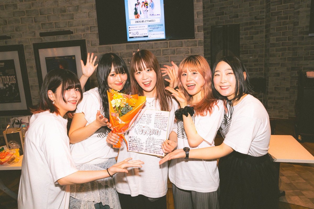 spree_gal_'s tweet photo. 2͙0͙2͙6͙.͙0͙5͙.͙2͙7͙ @͙R͙O͙C͙K͙T͙O͙W͙N͙

スピカを追って🪽🪽

-set list-

1.愛想を尽かした
2.ソフトクリーム
3.たとえば
4.鳳仙花
5.スピカを追って
6.loved you
＿＿＿＿＿＿＿＿＿
enc.春愁ノ響
青春スパイス

#スプリーガル
#スピカを追って
#ガールズバンド https://t.co/dD8866SBIU