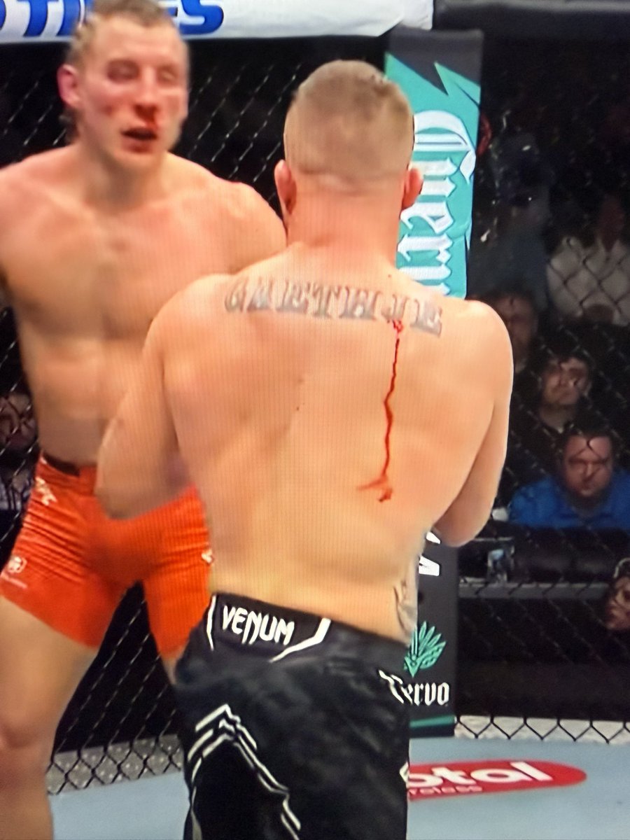 WolfsGone5's tweet photo. please Justin Gaethje win the belt for the culture https://t.co/WoLVGwkJ0W