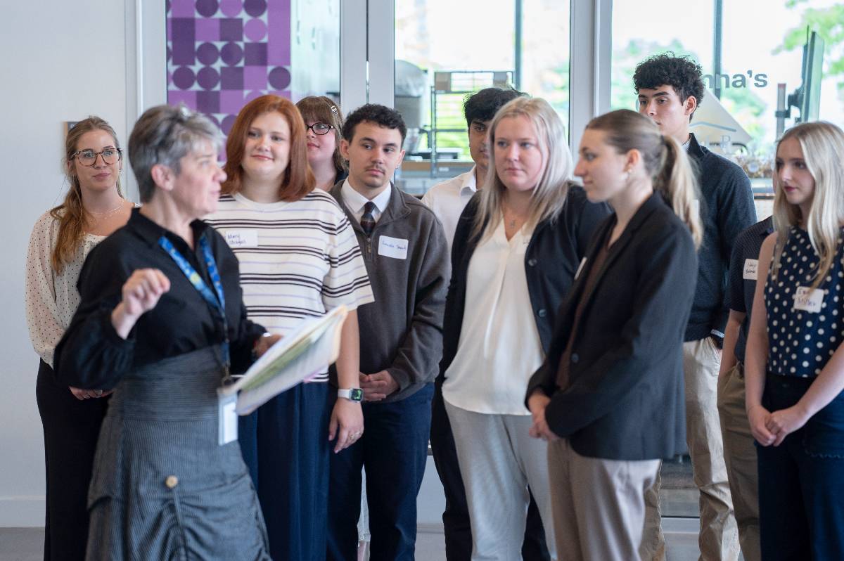CleveFoundation's tweet photo. The Cleveland Foundation Summer Internship Program is in its 27th year of connecting emerging professionals with career-launching opportunities in the nonprofit and public sector. 

https://t.co/mCgwudk4wj https://t.co/o2wQE3IfXc