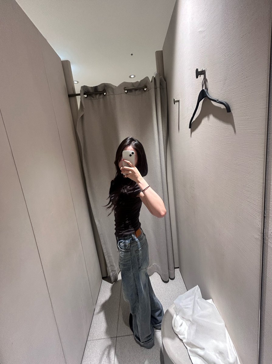 lattxee's tweet photo. 쇼핑만큼 재밌는게 또 없지요 https://t.co/JoH0VvV8Ks